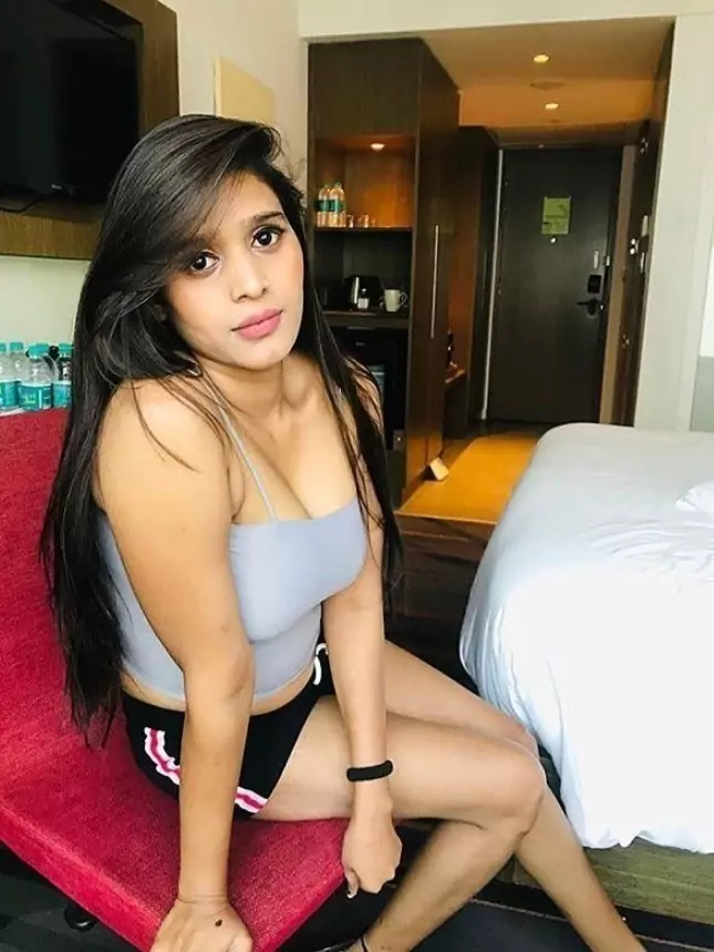 कॉल गर्ल्स सर्विस मेफेयर गार्डन्स